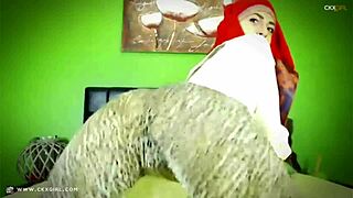 muslim arab hijabi girls twerking on live webcam 😍