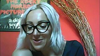 A True Penis Expert Receives Intimate Photos