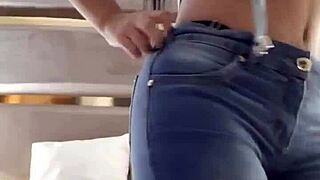 Latina culona in tangita webcam show with big ass amateurs