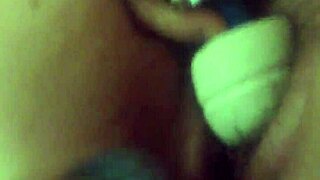 hey, watch me record my wife's squirting pussy