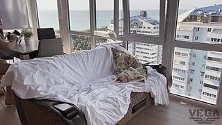 hey, wanna see this funny backstage dp with a petite newbie?