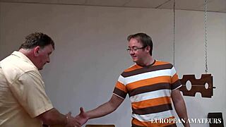 Hey, check this beautiful chubby blonde taking double penetration and fisting!