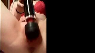 Teen masturbate on webcam in free amateur porn