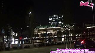 Spaziergang mit Sperma im Gesicht - Deutsche Facial Public?