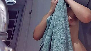 just rubbed my pussy in the shower, wow