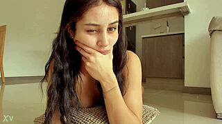 i see hot brunette juicy ass on web chat