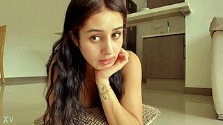 i see hot brunette juicy ass on web chat