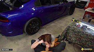 roadside - big tits milf banged hard by car mechanic, damn! 😜