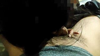 se la mamo a mi vecino y me pone muy cachonda parte 2