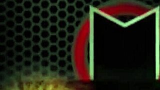 nikki benz wears up her fishnets tights to masturbate in solo session