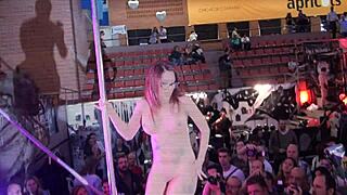 I can’t believe the wild scenes at Salón Erótico de Barcelona 2015, so hot.