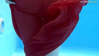 i feel so sexy at the pool with mimi cica