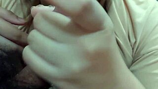 She got cum on her lips, that horny filipina babe!