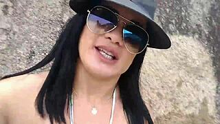 fui dar um role na praia e achei uma piroca gostosa para foder e acabei bebendo leitinho veja mais em xv red