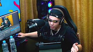 flora vip relaxed in podcast, shared personal moments with ruan