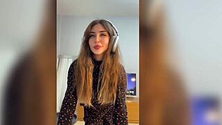 Girl listens to music while speaking Spanish