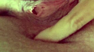 i jerked off hard with my pink toy then did dp