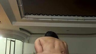 Folla mi rico co�o apretado y d�mela en la cara por webcam