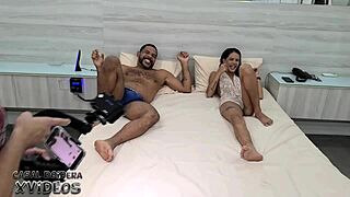 bastidores da filmagem da novinha karolzinha liberando muito cu e falando como faz pra gravar mesmo sendo casada