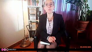 ta banquiere est une vraie salope jerk off anal roleplay french solo jerking off assfucking milf european amateurs