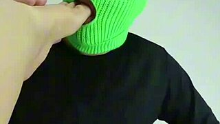 Chupando y Follando con los Pies de mi Madrastra Gordita. ¡Tan Caliente!