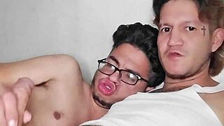 el chacal colombiano gave a hot groping to the passive guy, making him moan with pleasure in this first part