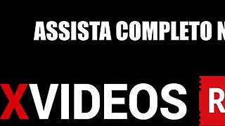 vadia gostosa se exibindo em público andando pela cidade mostrando os seios pagando boquete e tomando porra na rua 😍