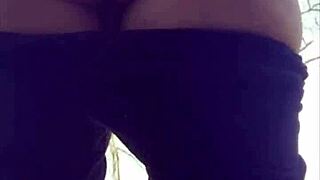 i'm dancing and shaking my big ass for you