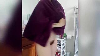 milf gets fucked after shower with toys