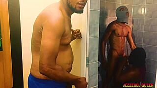 Oh baby, Sallah’s BBC threesome drives me wild! 😍