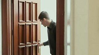 Just saw this teen's twat get split wide by a massive shaft