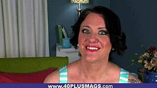Tattooed mature stacy enjoys her classy modeling sessions