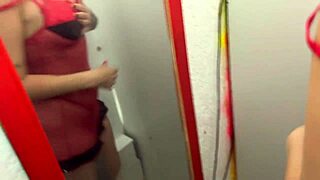 Public ass fucking in a high-end clothing store gozando