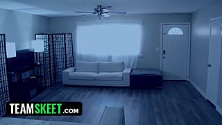 Jinkies! Velma & Fred Fuck Instead of Solving Creepy House Mystery