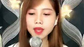 Hey, this cute Korean girl’s livestream blowjob is hot!