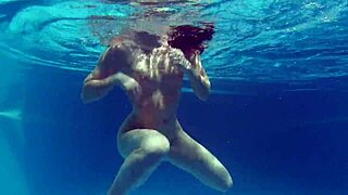 Kittina Ivory Strips Bare for Juicy Action at Public Swimming Pool