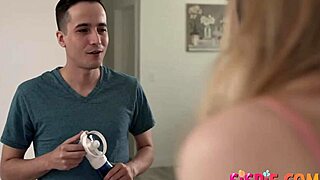 Jazmin Luv and Claire Roos: Tinkler or Sprinkler with Petite Tits?