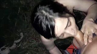 Mis amigos y yo fuimos a pasear y les dije quien quiere una mamada y se los mamé bien mamado full lechita
