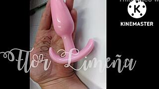 Playing alone at work, this Peruvian beauty uses her favorite dildo