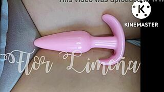 Playing alone at work, this Peruvian beauty uses her favorite dildo