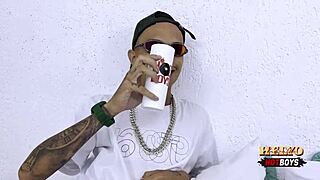 dei o rabo pro parceiro na mansão fui parar no quarto do carioca ativo e acabei caindo na rola