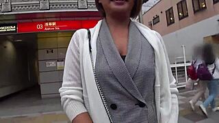 watch this asian babe suck big cock