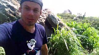 Ela me fez de corno enquanto dava pros caras na praia com Joy Cardozo and Bruna Black. It was a wild gangbang by the shore.