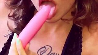 dj brisa slides pink vibrator into her ass