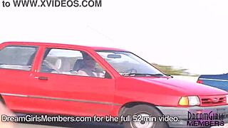 hot naked blonde flashes traffic?