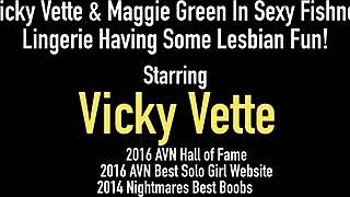 Vicky Vette Performs Cunilingus On Tits In Lesbian Fucking