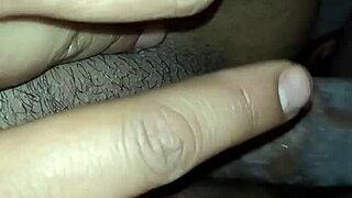 Un amigo me coge con condón?