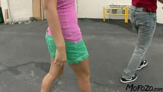 Eastern European Amateur Gives Sloppy Deepthroat to Big Cock