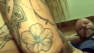 suruba de cu 3 safadas para 3 machos fuder