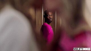 Damn! Milfy Cory Chase Bangs Young Couple in Wild Therapy Session!